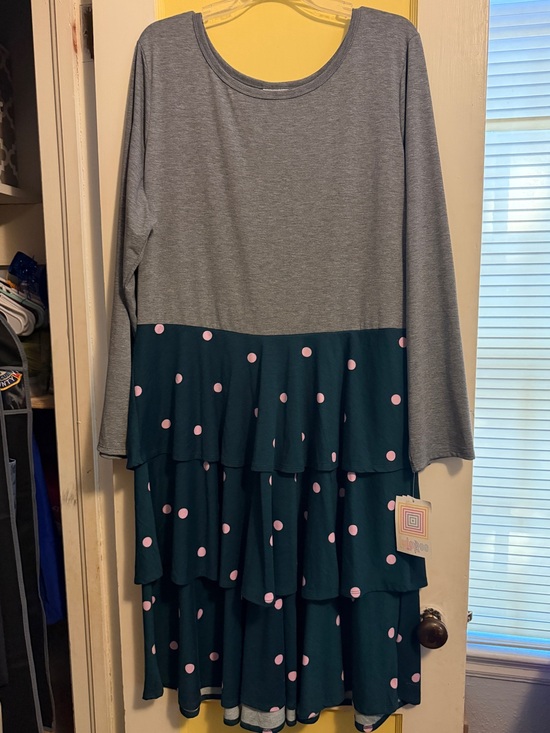 LuLaRoe Dresses & Skirts - Lula Roe Polka Dot Dress Skirt in Dark Green with Pink Dots